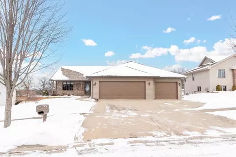 40 E Sunset Dr, Milton, WI 53563