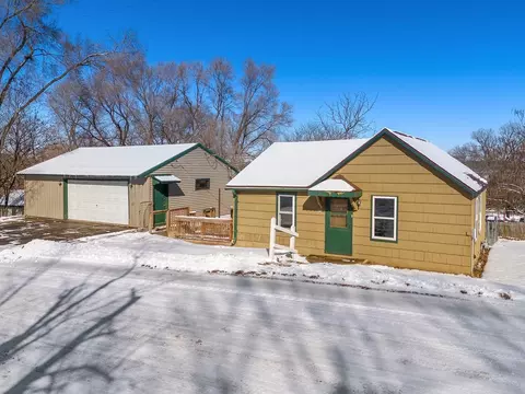 434 Elm St, Endeavor, WI 53930