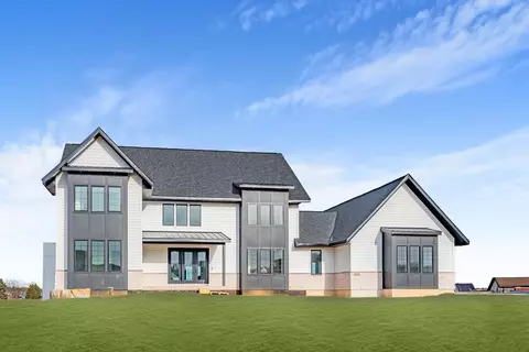 3710 Welcome Dr, Verona, WI 53593
