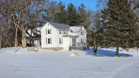 3884 Old Stone Rd, Oregon, WI 53575