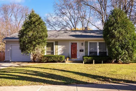 1705 Prairie Rd, Madison, WI 53711