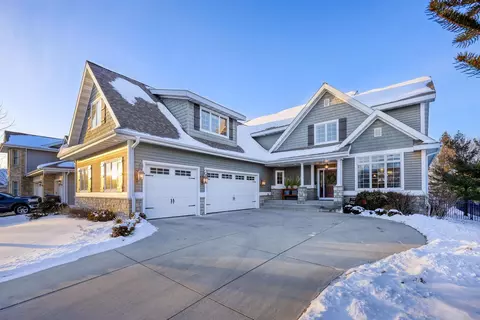 1305 Gile Dr, Waunakee, WI 53597
