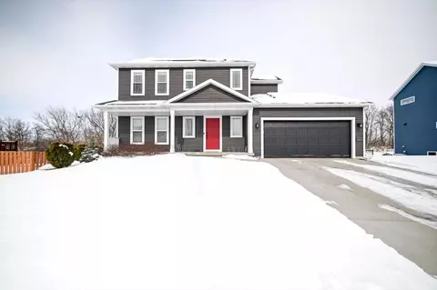 831 Goldfinch Ln, Marshall, WI 53559