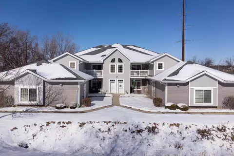 5350 Westport Rd #19, Madison, WI 53704