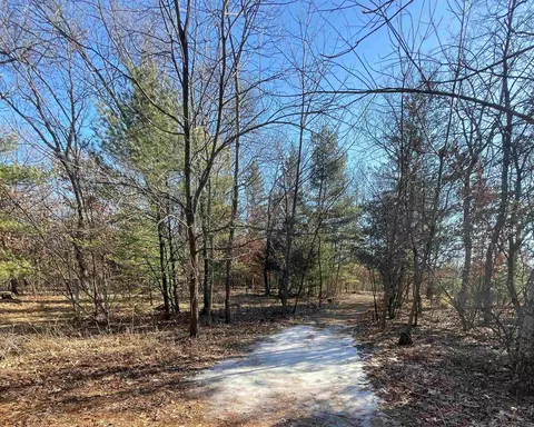 n8699 3rd Court, Westfield, WI 53964
