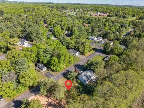 150 Arbor Dr, Wisconsin Dells, WI 53965