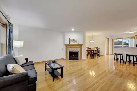 721 Cricket Ln #3, Middleton, WI 53562