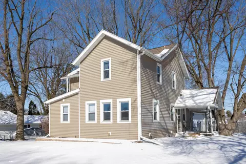 923 23rd St, Monroe, WI 53566