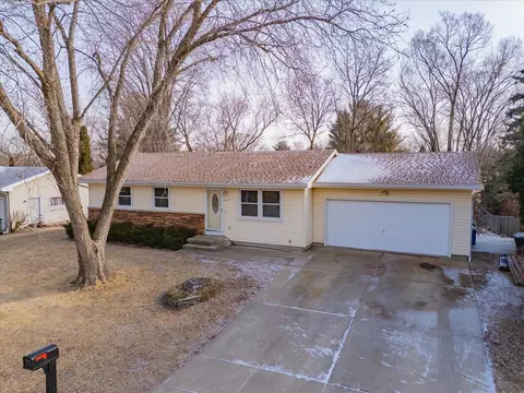 627 N Madison St, Stoughton, WI 53589