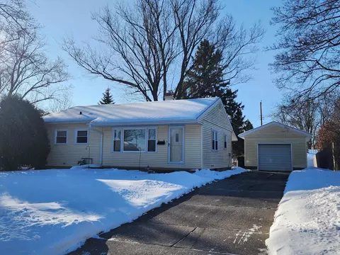 313 Quigley St, Edgerton, WI 53534