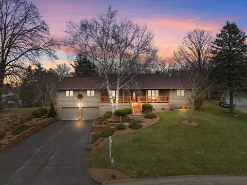105 Long View Ave, Mount Horeb, WI 53572
