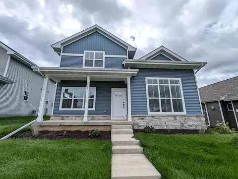 6661 Redpoll Rd, Middleton, WI 53562