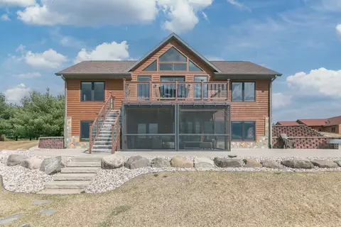 n8481 White Sand Court, New Lisbon, WI 53950
