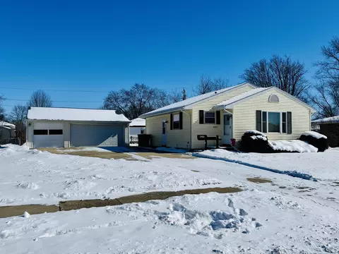 2145 S Palm St, Janesville, WI 53546