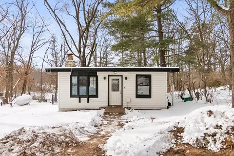 n4621 Oak Knoll Drive, Poynette, WI 53955