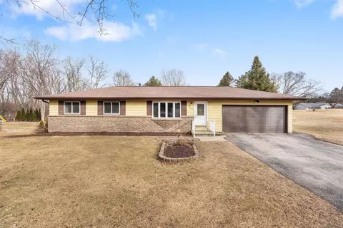 4730 Roosevelt St, Oregon, WI 53575