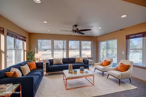 101 Oakview Dr, Rio, WI 53960