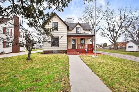 516 Main St, Arlington, WI 53911