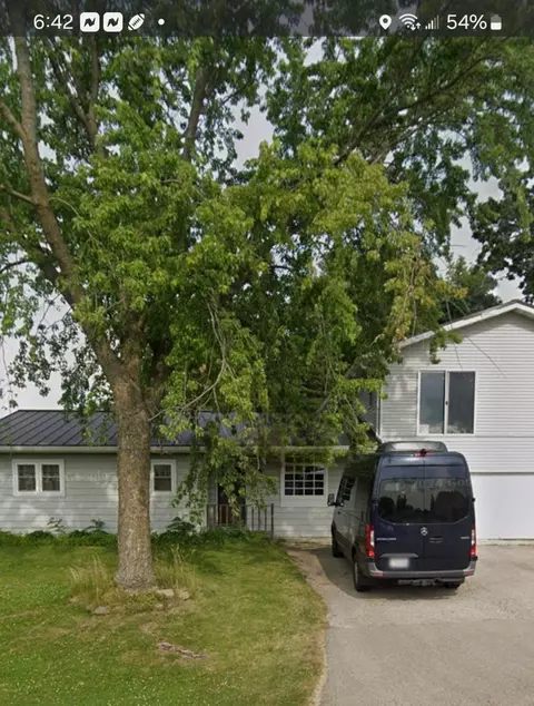 402 Booth St, Fox Lake, WI 53933