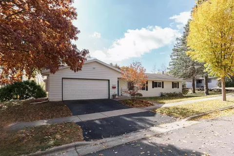 5421 Painted Post Dr, Madison, WI 53716