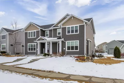 627 E Chapel Royal Dr, Verona, WI 53593