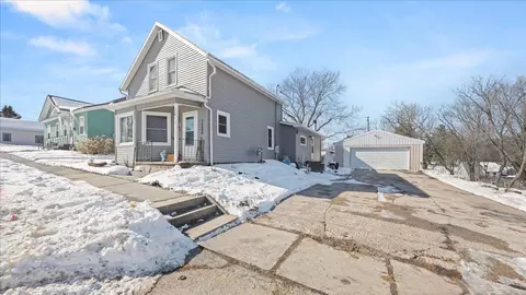 1013 High Ave, Hillsboro, WI 54634