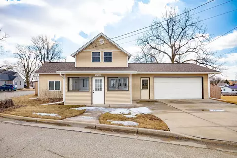 210 Jarvis St, Ridgeway, WI 53582
