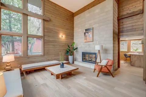 223 Du Rose Ter, Madison, WI 53705
