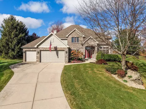 7490 Pucoon Cir, Middleton, WI 53562