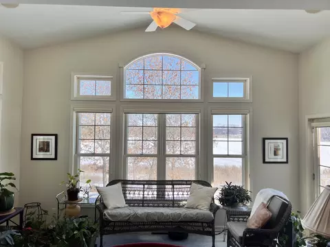1611 Pond View Ct, Middleton, WI 53562