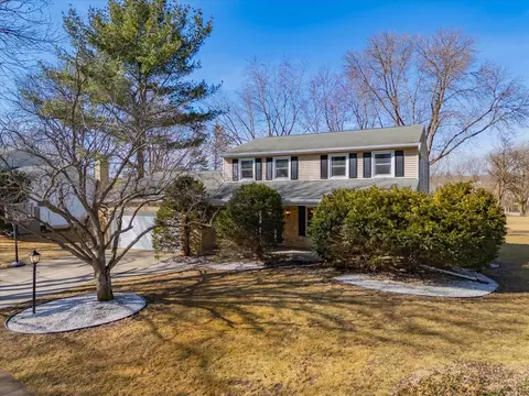 1106 Saalsaa Rd, Madison, WI 53711