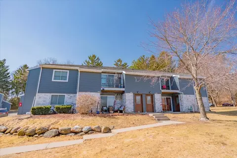 1208 Whispering Pines Way, Fitchburg, WI 53713