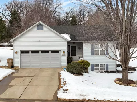 1238 Southridge Dr, Madison, WI 53704