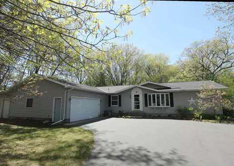 313 Carriage Rd, Montello, WI 53949