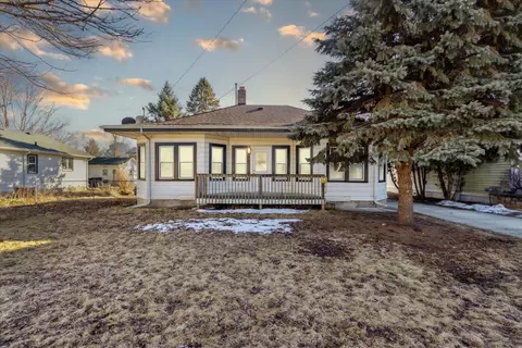 1611 Mineral Point Ave, Janesville, WI 53548