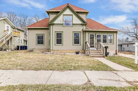 419 Linn St, Janesville, WI 53548