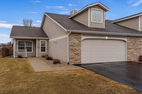 2504 Edgewood Dr, Beloit, WI 53511