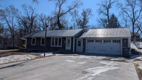 415 Anemone Ave, Palmyra, WI 53156