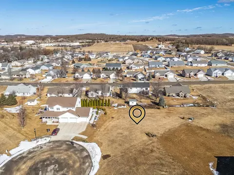 338 Sienna Ct, Reedsburg, WI 53959