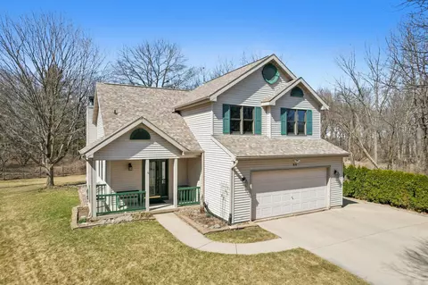 30 Knutson Dr, Madison, WI 53704