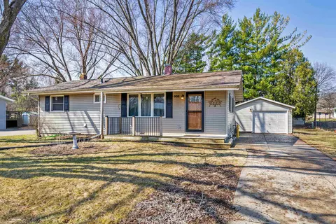 908 N Madison St, Stoughton, WI 53589