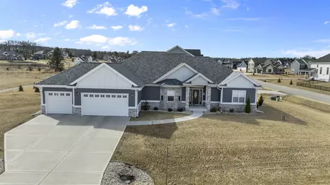 3677 Raleigh Rd, Verona, WI 53593