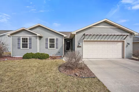 2109 N Page St, Stoughton, WI 53589