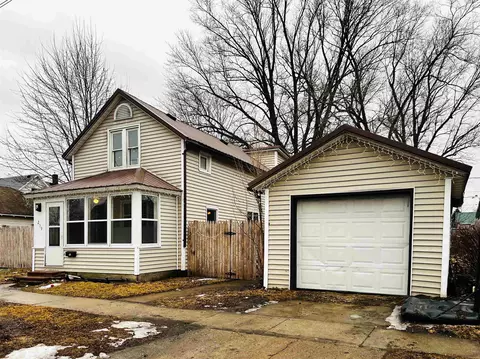 259 W 5th St, Richland Center, WI 53581