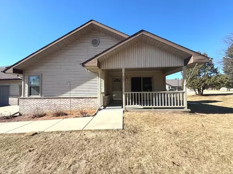 207 Whitneys Way #3C, Edgerton, WI 53534