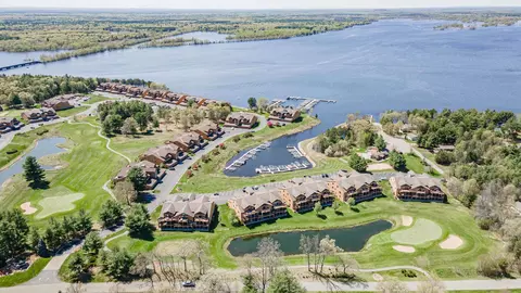 1824 Parkland Dr # -4, Arkdale, WI 54613