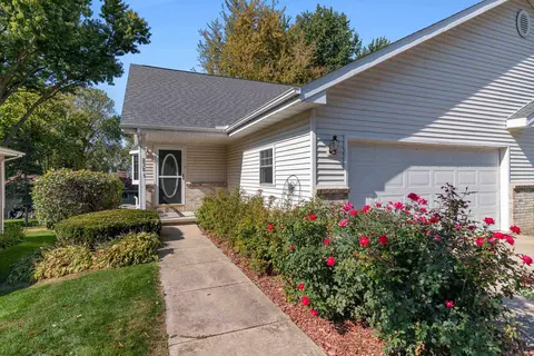232 Cherokee Rd, Beaver Dam, WI 53916