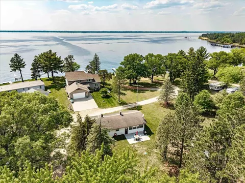 1924 Goodin Rd, Friendship, WI 53934
