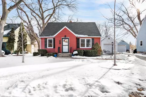 927 N Fair Oaks Ave, Madison, WI 53714