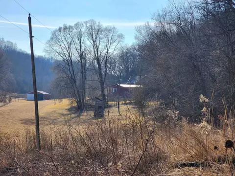 52982 Morovits Hollow Rd, Wauzeka, WI 53826